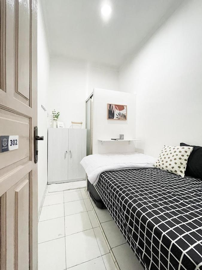 Kos Awany Coliving Hostel Jakarta Buitenkant foto