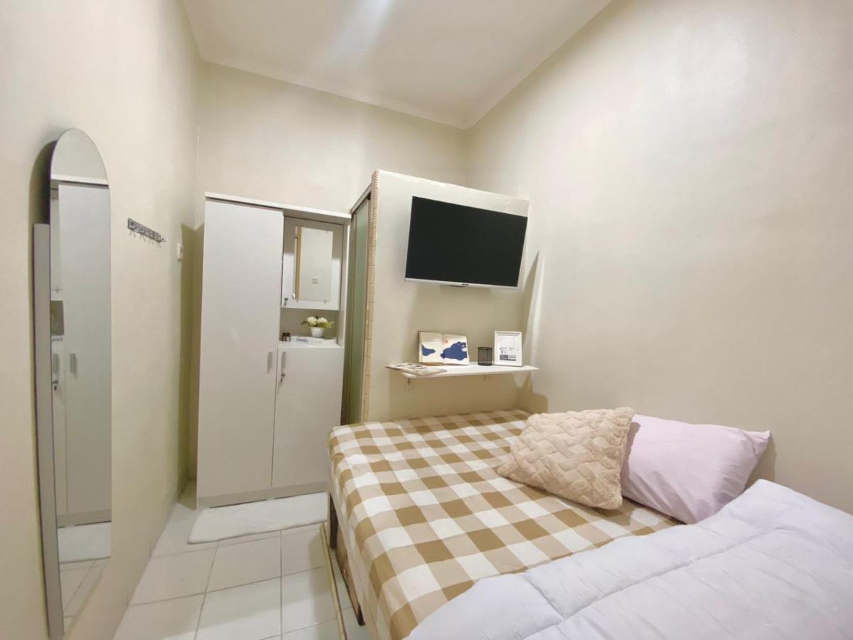Kos Awany Coliving Hostel Jakarta Buitenkant foto